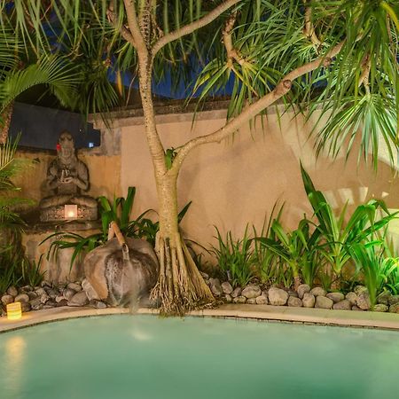 Villa Tirta Naga Bali Seminyak Buitenkant foto