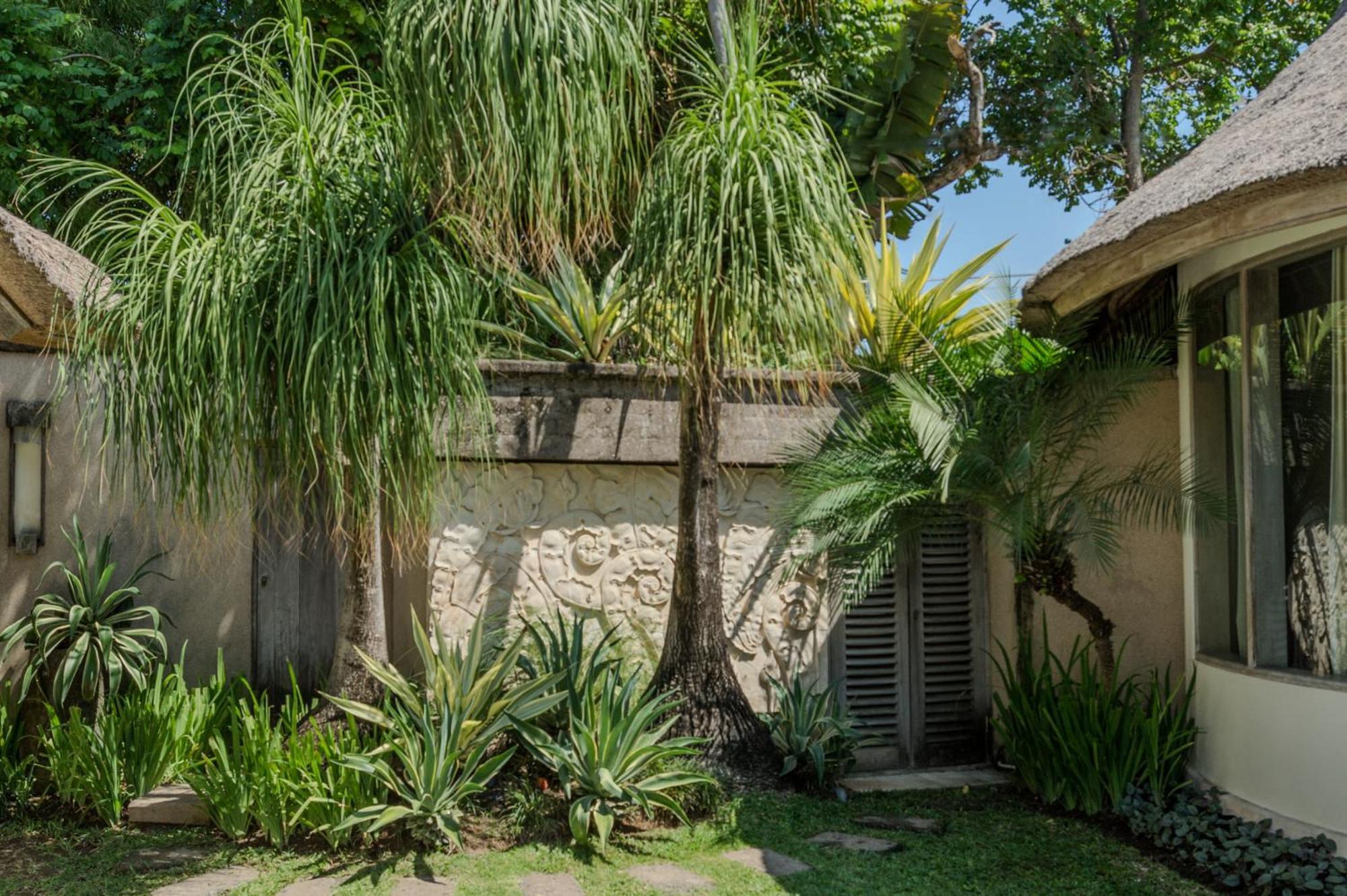 Villa Tirta Naga Bali Seminyak Buitenkant foto