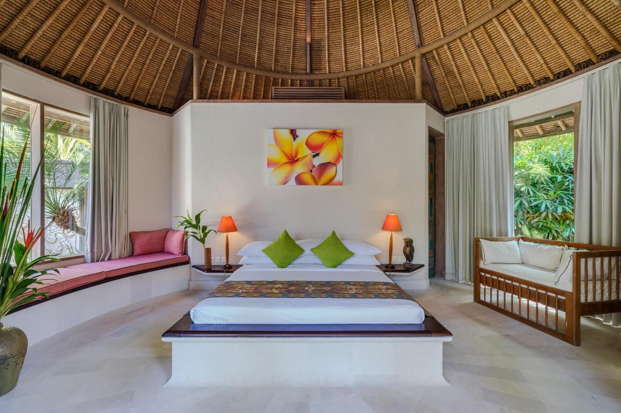 Villa Tirta Naga Bali Seminyak Buitenkant foto